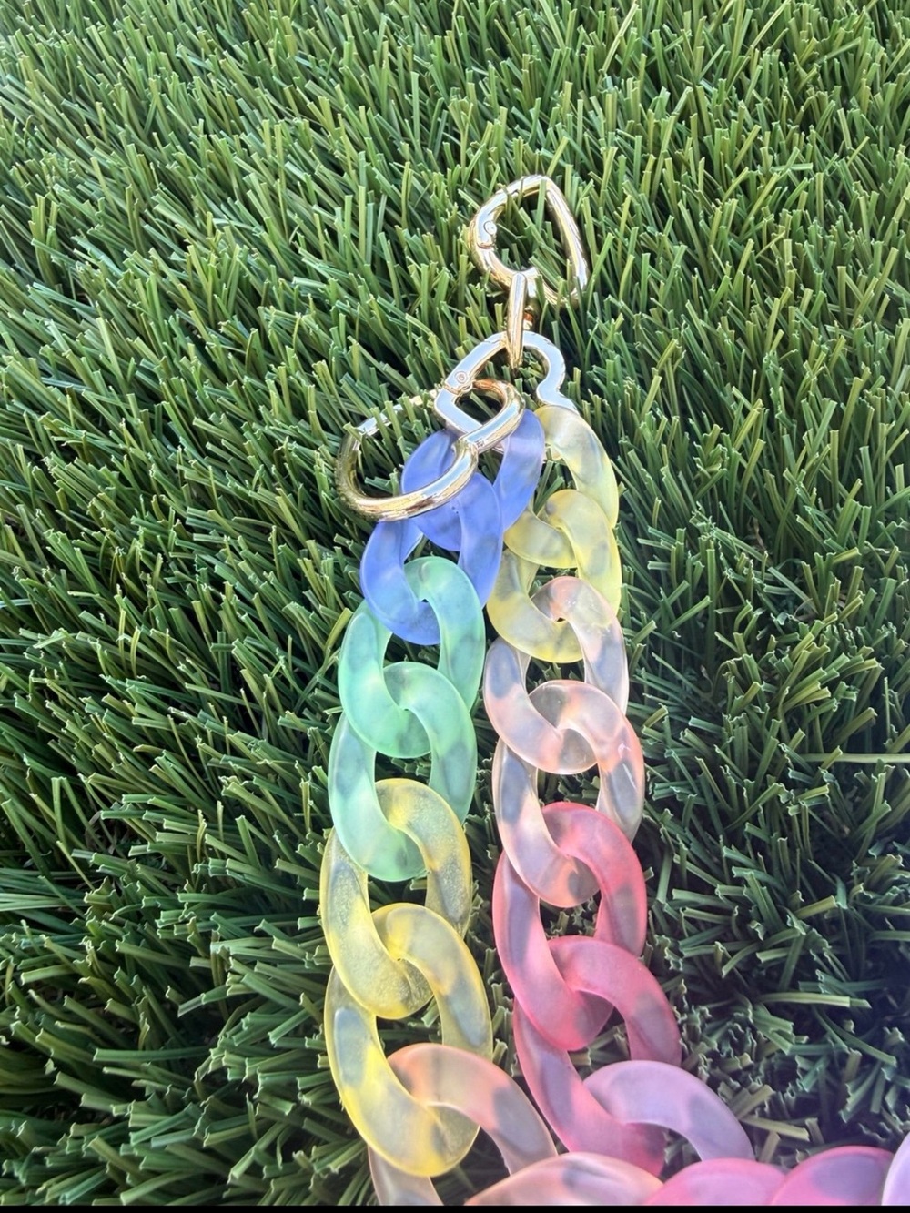 Novelty Strap| Bag Strap| Frosted Matte Rainbow Acrylic| Chain Link| Heart Shape - Picture 8 of 9
